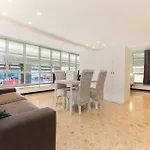 Aquarium View | 4 People | Ac | Wifi By Tilo